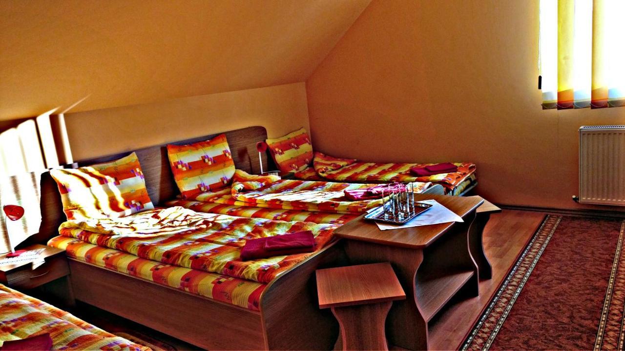 Lunca de Sus Picnic Panzio B&B 외부 사진