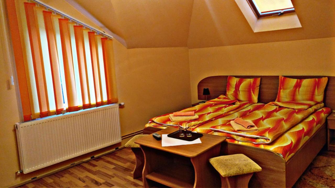 Lunca de Sus Picnic Panzio B&B 외부 사진