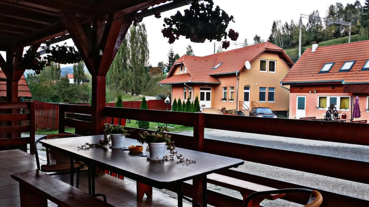 Lunca de Sus Picnic Panzio B&B 외부 사진